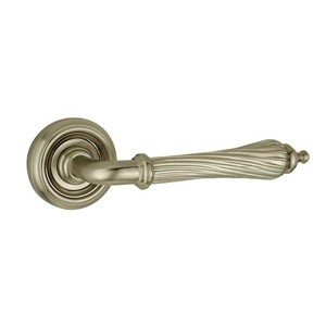 PARISIAN GISELLE DESIGN LEVER ON ROSE